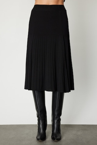 On Kadın Piliseli Midi Triko Etek 69201 Siyah Siyah
