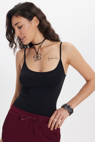 Tudors Kadın Slim Fit Dar Kesim Pamuklu Likralı İnce Askılı Siyah Atlet-50606