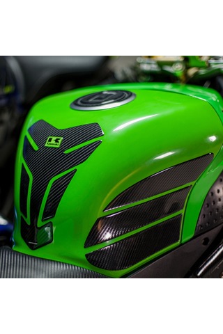 Kawasaki Zx-6r 2006 İle Uyumlu Kaydırmaz 6d Karbon 13 Parça Tank Pad Seti Gc74 KARBON