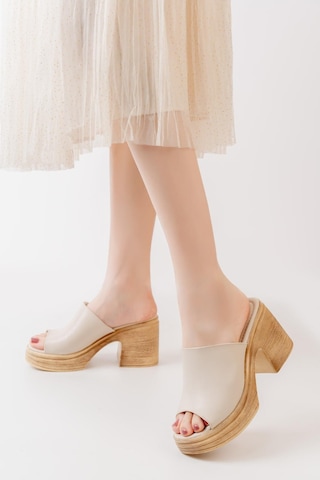 Asmi Shoes Kadın Siyah Ortopedik İç Taban Topuklu Terlik 9cm Krem Krem