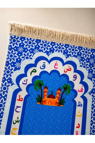 Çocuk Seccadesi 97x45 Cm Arapça Alfabeli Püsküllü Namaz Seccadesi Mavi