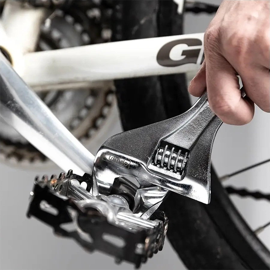 Delitools 0-44mm, 200mm Artırılmış Ağızlı Ayarlı Kompaktan Açılıp Kapanan Anahtar 34391833