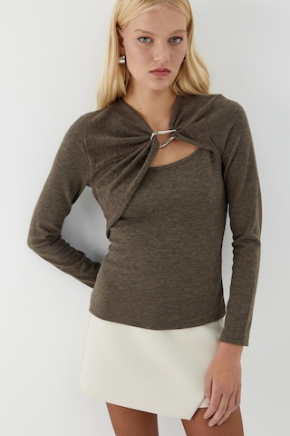 Yakası Halka Detaylı Bluz Kahverengi Kahverengi
