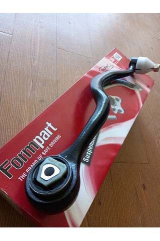 Bmw E31 E32 Sol Üst Salıncak Burçlu Formpart