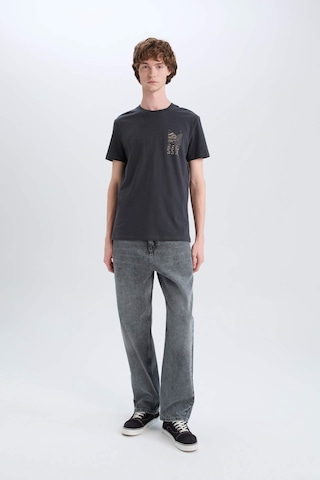 DeFacto %100 Pamuk Slim Fit Dar Kesim Bisiklet Yaka Baskılı Kısa Kollu Tişört C2131AX25SMAR231