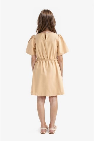 DeFacto Kız Çocuk Standart Fit V Yaka Gabardin Kısa Kollu Elbise E2645A825SMBG388 Bej