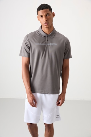 Koyu Gri Polyester Nefes Alan Dokulu İnce Esnek Standart Fit Polo Yaka Erkek Performans T-shirt - 8 Koyu Gri