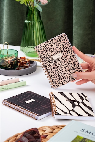 Cep Boy 10x14 Cm Spiralli Çizgili Karton Kapak 3'lü Defter Seti Leopar Leopar-siyah-krem