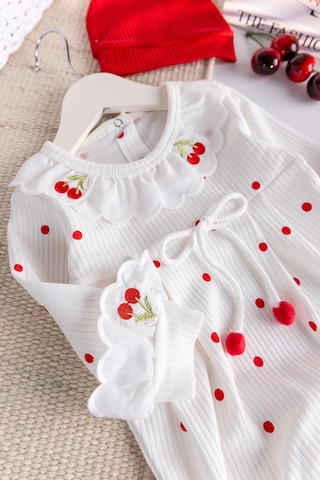 Kiraz İşlemeli Pamuklu Kız Bebek Tulum Kırmızı