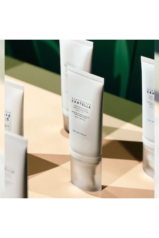 Skin1004 Madagascar Centella Ton Eşitleyici Güneş Kremi Spf 50+ Pa++++ 50 Ml