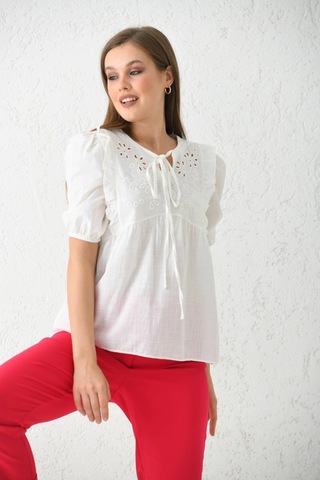 Kadın Bisiklet Yaka Balon Kol Nakış Detylı Volanlı Dokuma Yazlık Bluz Ekru