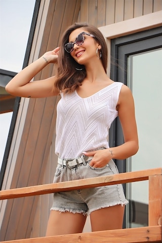 Aqe Fashion Ön Arka V Yaka Kolsuz Askılı Sim Detaylı Beyaz-Beyaz