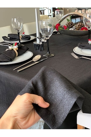 Valerium Simli Siyah Masa Örtüsü 150 X 260 Siyah