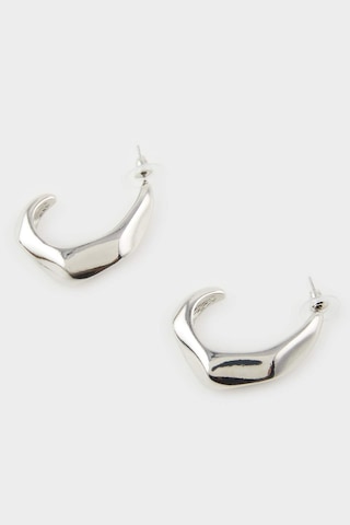 DeFacto Afra x DeFacto Sallantılı Silver Küpe E9067AXNSSR4