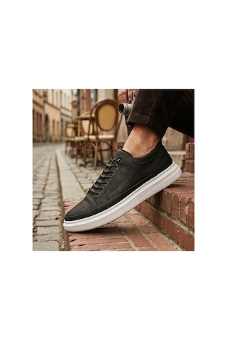 Genel Markalar Erkek Siyah Beyaz Tabanlı Retro Sneaker Siyah