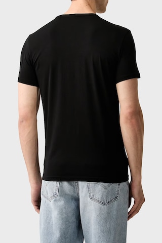 Guess Cn Ss Core Pamuklu Regular Fit Bisiklet Yaka Erkek T Shirt M6yı24k3728 T Shirt M6yı24 K3728 Jblk Siyah