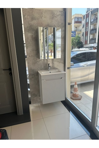 Banyo Dolabı Aynalı Cnc İşlemeli Membran Kapaklı 55 Cm Gri