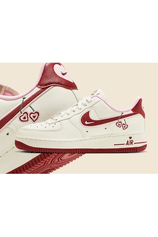 Nike Air Force 1 Low Valentine S Day 2023 Air Force 1 Low Valentine S Day 2023 Bej - Kahverengi - Kırmızı