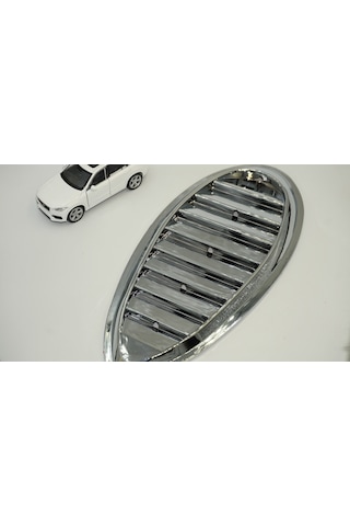 Arazi Off Road Binek Araç Ön Kaput Gümüş Krom Air Flow Rüzgarlık