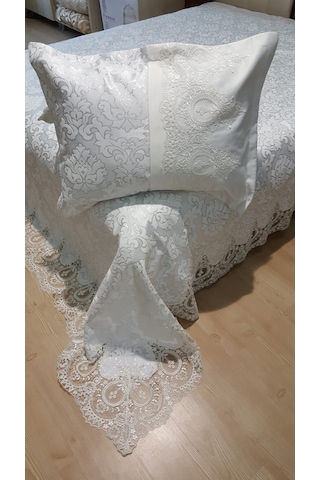 Finezza Beste Fransız Dantelli Simli Jakar Kumaş Krem Yatak Örtüs Krem