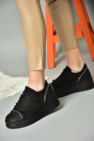 Fox Shoes R274217502 Siyah Süet Kalın Tabanlı Spor Ayakkabı Sneakers Siyah