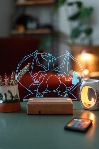 Pokemon - Charizard 16 Renk Anime Gece Lambası