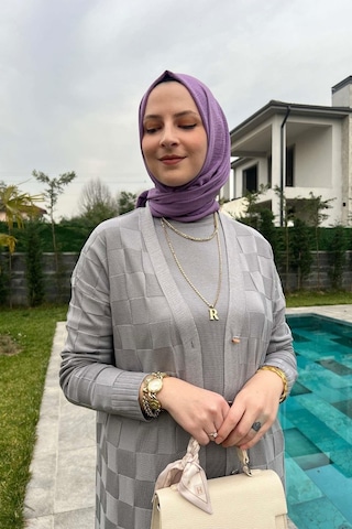 Rabia Şamlı Dama Desenli Gri Triko Hırka Çok Renkli