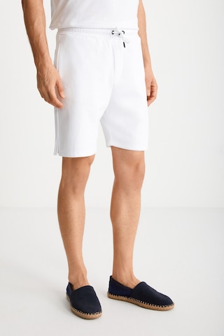 Grimelange Uncertaın Erkek Comfort Fit Beyaz Şort & Bermuda Beyaz