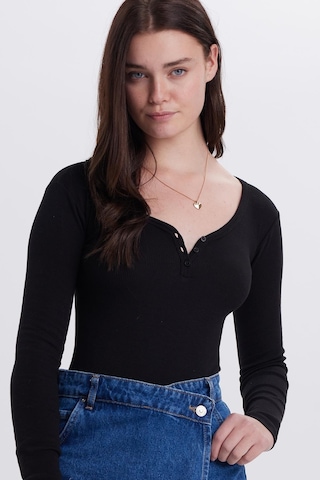 Tudors Kadın Slim Fit Dar Kesim Pamuklu V Yaka Siyah Bluz-38830 Siyah