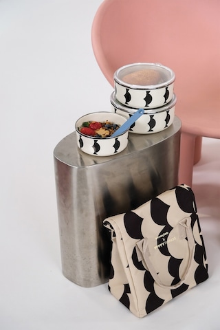 Emaylabxpeppythings Milky 3 Lü Set Emaye Saklama Kabı, Emaye Kahvaltılık & Termal Taşıma Çantası 10 Litre Beyaz - Siyah