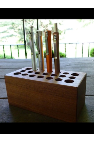 Masif Ceviz Ağacı Koleksiyonluk Kalem Standı