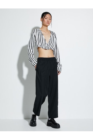 Koton Kapşonlu Crop Bluz V Yaka Siyah Çizgili 4sak60269pw Siyah