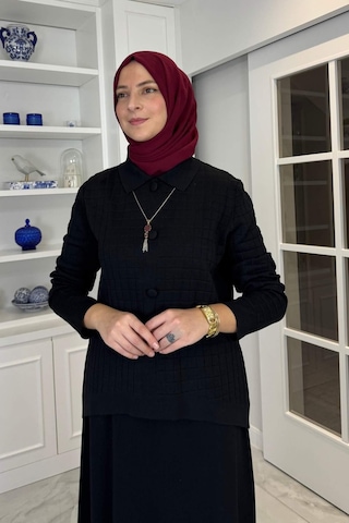 Kumsal Triko Takım Siyah Çok Renkli
