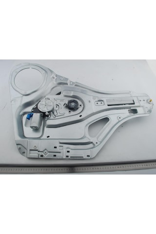 Cam Krikosu Ön Sol Motorlu Kia Sportage 2004- Uyumlu 824031f010