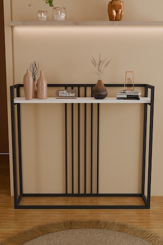 Nova Metal Dresuar Boru Detaylı Dekoratif Konsol Dresuar Beyaz