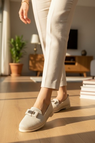 Enoch Kadın Ortopedik Tabanlı Metal Logo Detaylı Esnek Tekstil Loafer Ayakkabı Bej