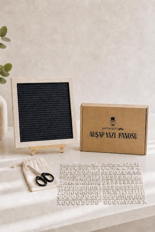 Woodart Premium Letter Board Seti, Mat Gece Siyahı Keçe Yüzeyli Doğal Çam Ahşap Yazı Panosu Şövale Standlı Dekoratif Set Siyah