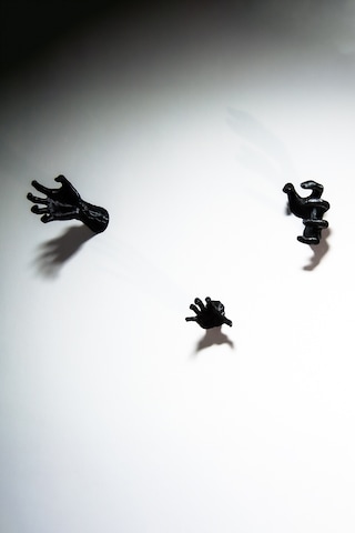 Zombie El Sürrealist Duvar Aksesuarı Özel Tasarım