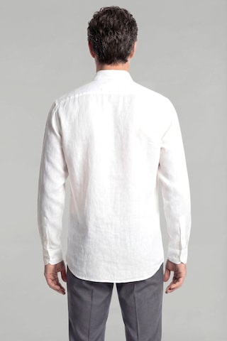Bisse Regular Fit Paşa Yaka Cepsiz Sedef Düğmeli Beyaz Erkek Gömlek Gmktn250011 D01 Beyaz