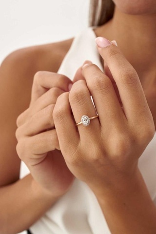 Marry Oval Pırlanta Tektaş Yüzük