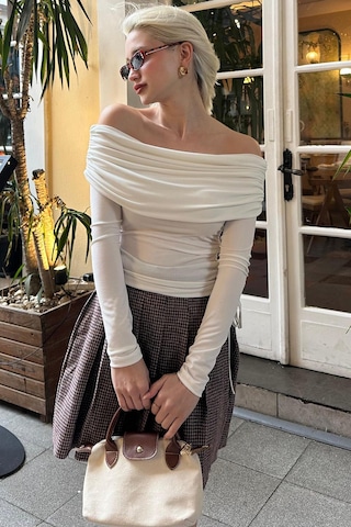 Madmext Beyaz Büzgülü Kayık Yaka Kadın Bodysuit Mg2250 Beyaz
