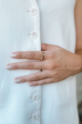 Kadın İkili Taşlı Dalgalı Model Yüzük Altın Kadın İkili Taşlı Dalgalı Model Yüzük Altın