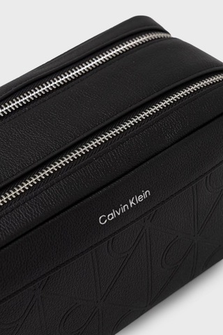 Calvin Klein Logolu Tek Saplı Traş Çantası Lv04d1219gub1 Erkek Traş Çantası Lv04d1219g Ub1 Siyah