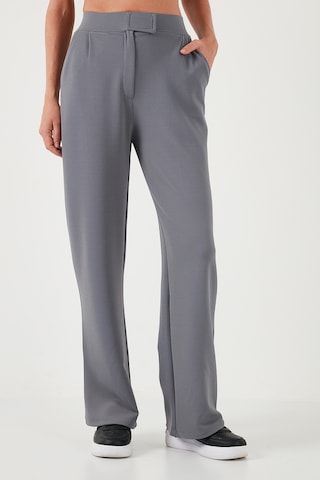 Lela Regular Fit Yüksek Bel Bol Paça Bayan Pantolon 5861279 Gri