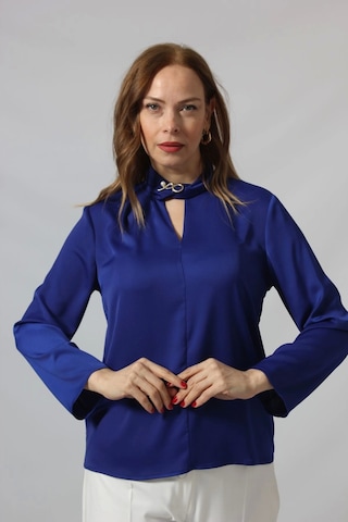 3224 Sax Yakası Broşlu Uzun Kollu İpek Saten Şık Büyük Beden Bluz Sax