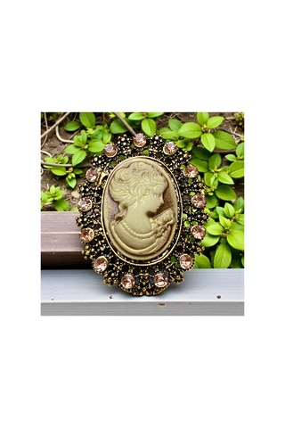 Zirkon Taşlı Altın Renk Vintage Oksideli Tasarım Cameo Kraliçe Broş Çok Renkli