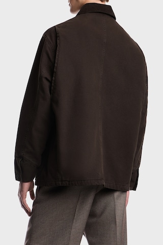 Emporio Armani Logolu Regular Fit Cep Detaylı Kaban Erkek Kaban Em006501 Af27763 U6030 Koyu Kahve Koyu Kahverengi