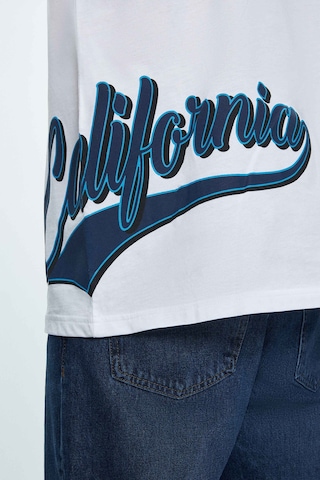 Ucla Roscoe Beyaz Bisiklet Yaka Baskılı Oversize Erkek Tshirt Beyaz