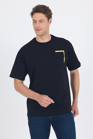 Siyah Kısa Kol Bisiklet Yaka Kapaklı Cep Pamuk Casual Oversize Tişört 1011250131 Siyah