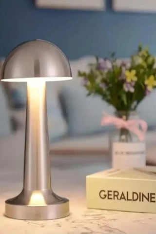 Krom Renk Şarjlı Led Masa Lambası Type-c Girişli Dokunmatik 3 Işık Modlu Gece Aydınlatması Krom